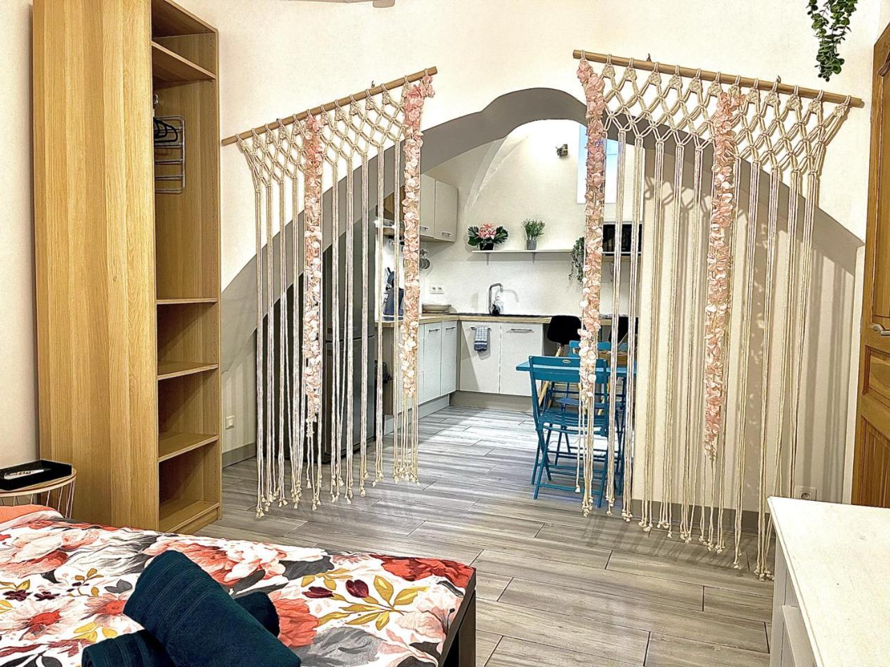 *Le Lotus*Fiber Wifi*Hyper Center* Apartment Salon-de-Provence Exterior photo