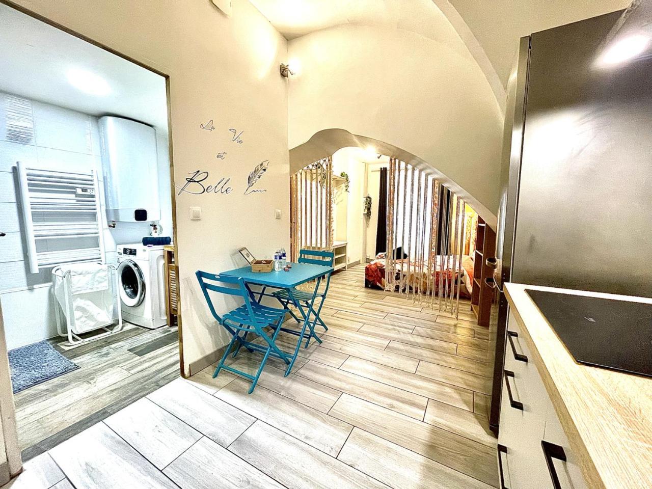 *Le Lotus*Fiber Wifi*Hyper Center* Apartment Salon-de-Provence Exterior photo